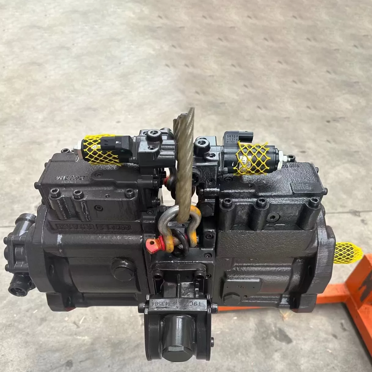 PC2000-8 Pompe principale 708-2K-00123